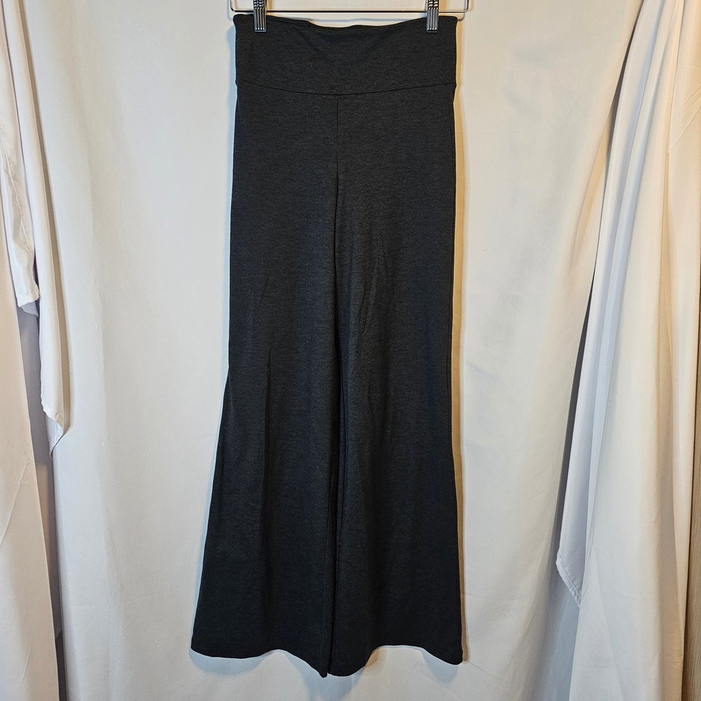 GapFit Women XS Charcoal Gray Brushed Tech Jersey High Rise Wide Leg Flare Pants